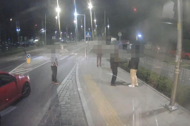 Wrocław. Kierowca autobusu wyciągnięty siłą z pojazdu. 25-letni Ukrainiec próbował go pobić