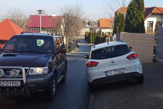 Spacerowa w Rzeszowie - wąską polną dróżką do dużych deweloperskich osiedli