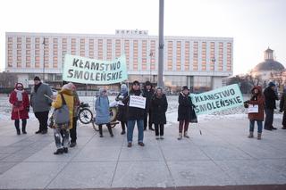 Pierwsza miesięcznica smoleńska za rządów Tuska! Odbyło się bez kordonów policji [ZDJĘCIA]