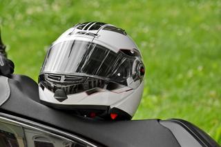 Czy kask pełni rolę maseczki ochronnej? Co dla motocyklistów oznacza obowiązek zakrywania nosa i ust?