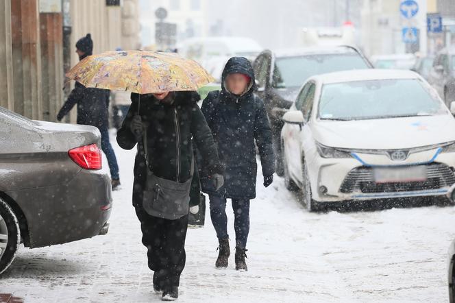 Wielka śnieżyca w Warszawie. Kiedy przestanie sypać? Zaskakująca prognoza