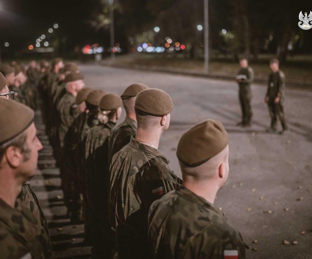 Pierwsi żołnierze 2 LBOT nocą wyruszyli na Dolny Śląsk. Pomogą powodzianom