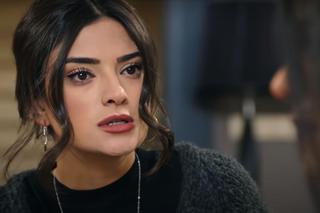 Emanet. Zuhal to znienawidzona postać z Dziedzictwa. Aktorka Hilal Yıldız, która wciela się w tę rolę to prawdziwa piękność! 