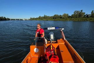 Dramatyczna walka o życie młodej kobiety. Skoczyła do Wisły pod Krakowem