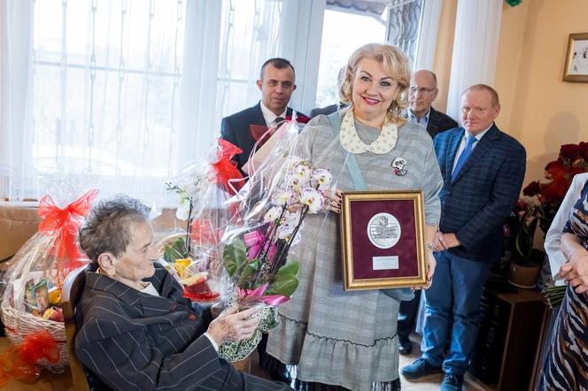 Piękny jubileusz pani Zofii! Mieszkanka powiatu żnińskiego skończyła 100 lat!
