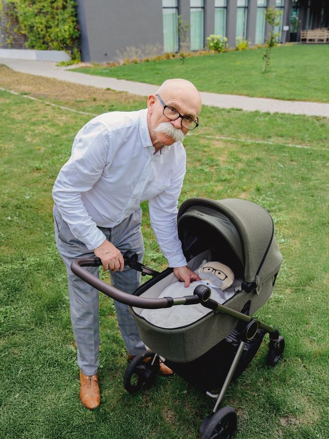 Władysław Grochowski, Grupy Arche, promuje program Arche Pokolenia
