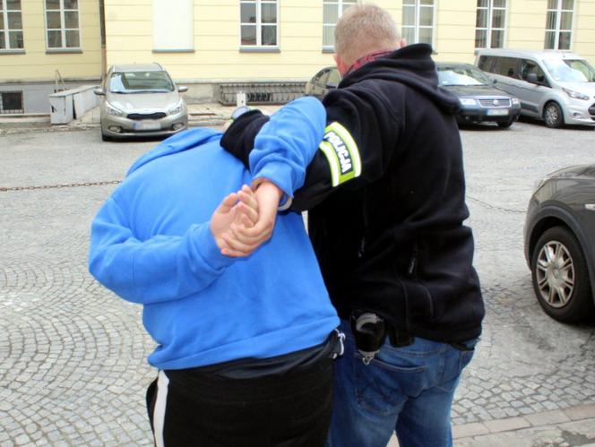 Mafia oszustów "na policjanta" rozbita