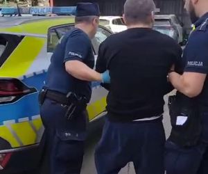 Wtargnął z siekierą do mieszkania