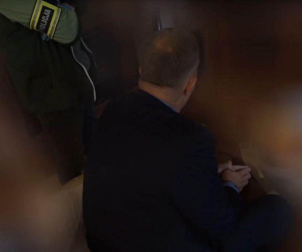 Kolejne szokujące ustalenia śledczych. Tomasz P. miał namawiać dzieci do nagrywania dla niego filmików. W zamian oferował dziewczynkom prezenty
