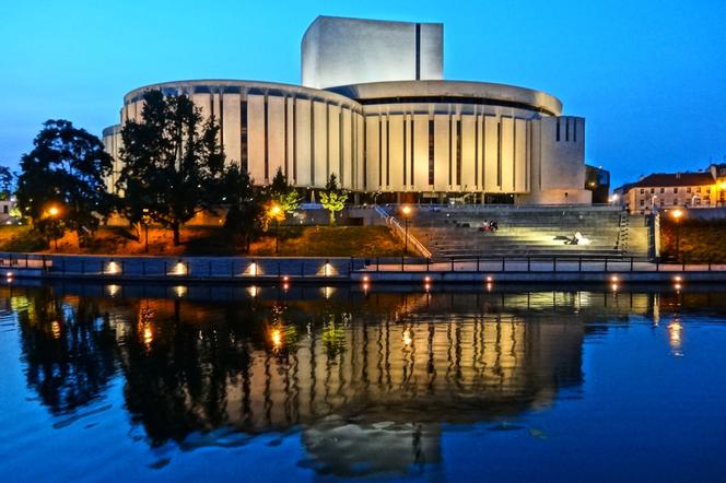 Opera Nova znów otwiera się na widzów