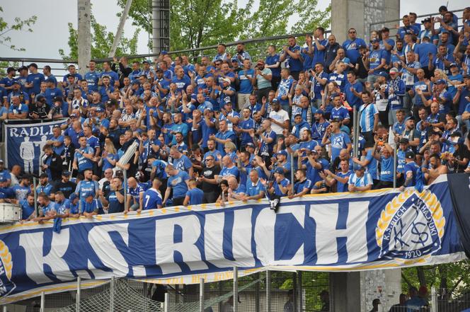 Korona Kielce - Ruch Chorzów. Zdjęcia kibiców na Suzuki Arenie