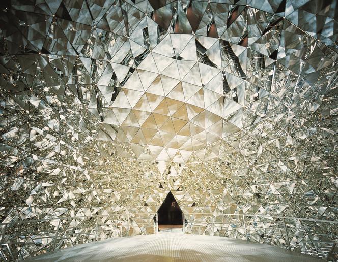 Swarovski Kristallwelten – lustrzana kopuła
