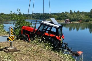 Tragedia nad Dunajcem! Ciągnik z mężczyzną wpadł do rzeki. Nowe informacje