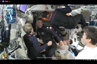 Oficjalnego powitania na ISS