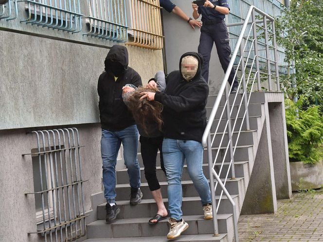 Koszmar w Janikach Wielkich. Syn zamordował rodziców