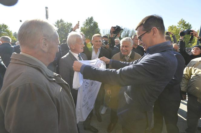 Premier Morawiecki na specjalnym meczu. Stadion Narodowy im. Kazimierza Górskiego