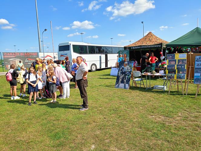 Piknik Wojskowy 18. Dywizji został zorganizowany na terenie zielonym przy aquaparku i stadionie miejskim w Siedlcach