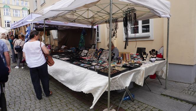 Dni Olsztyna 2025. Dziesiątki wystawców i setki olsztynian na Jarmarku Jakubowym
