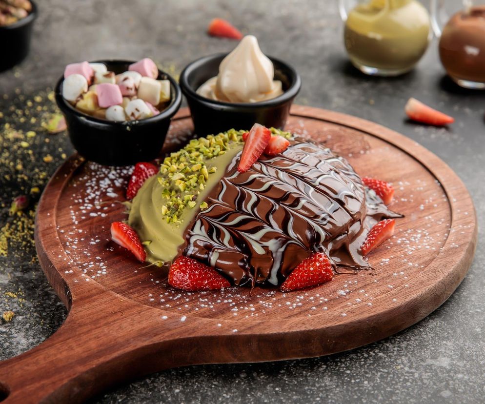 Czekoladowo-pistacjowe naleśniki to prawdziwy hit. Rodzina będzie błagać o przepis