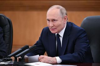 USA rozważają nowe sankcje wobec Rosji. Bessent: „Wszystko jest na stole”