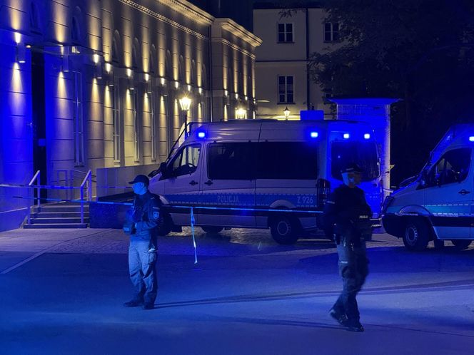 22-latek zatrzymany po ataku siekierą na Uniwersytecie Warszawskim