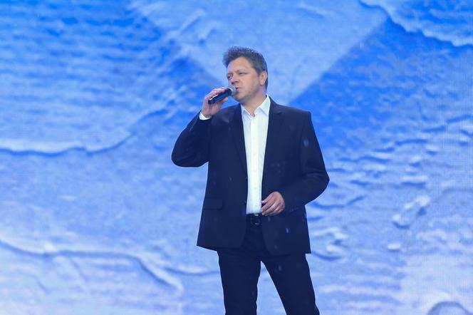 Gwiazdy we wzruszającym koncercie TVP1 „Wierzę w lepszy świat”. Dawno niewidziany Ryszard Rynkowski!