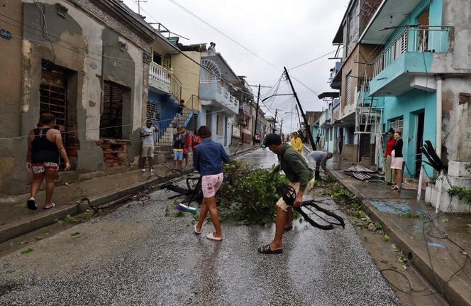 Huragan Melissa uderzył w Jamajkę i Haiti
