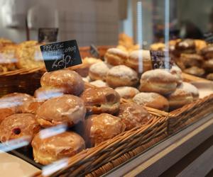 W Lublinie w tłusty czwartek zjesz pączki, faworki, a nawet... pączkolody!