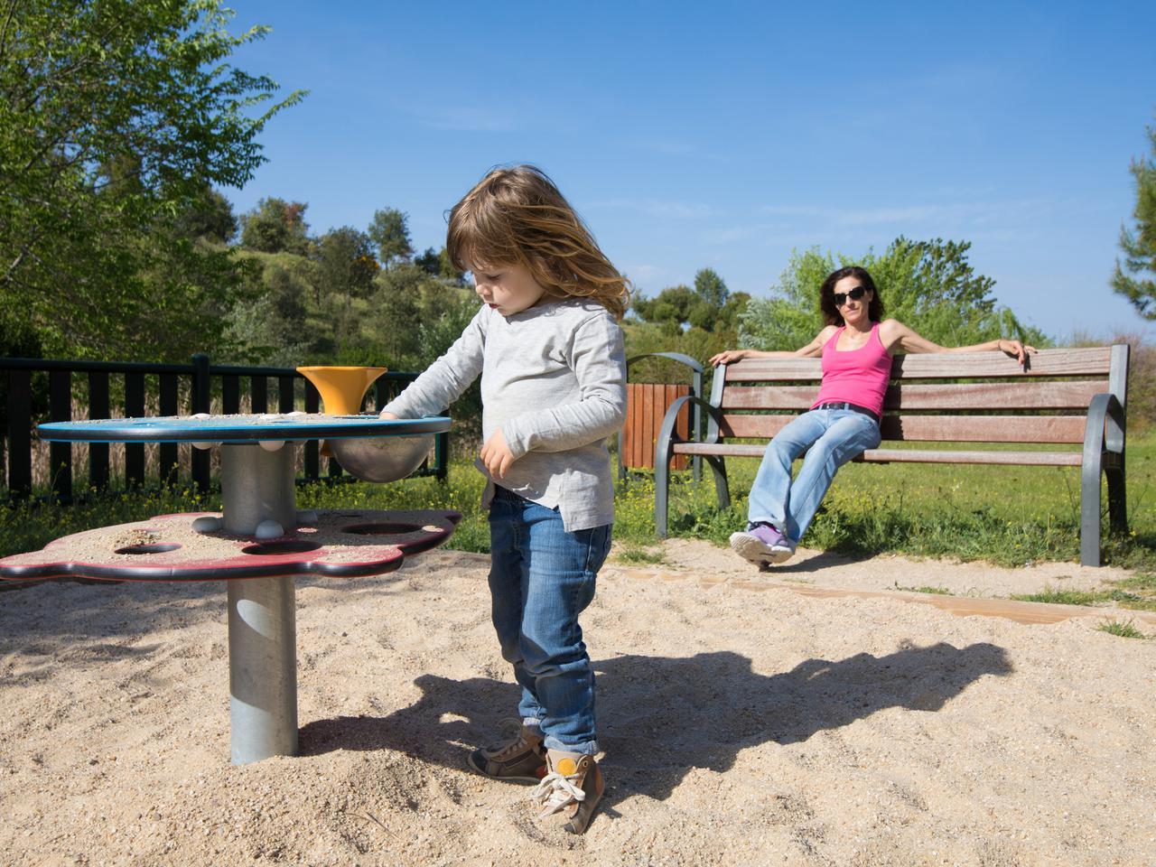 Co dalej z zasiłkiem opiekuńczym? Pobierz wniosek do wydrukowania