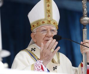 Abp Marek Jędraszewski w Kalwarii Zebrzydowskiej: Nućmy z wielką radością pieśni Maryi i Jej Synowi, Jezusowi Chrystusowi