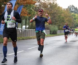 22. Poznań Maraton za nami. Tysiące biegaczy na ulicach Poznania 