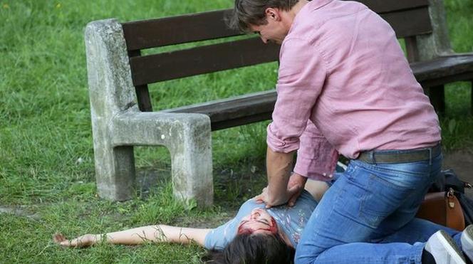 M jak miłość odc. 1258. Marcin (Mikołaj Roznerski), Naomi (Mayu Garlińska Sakai)