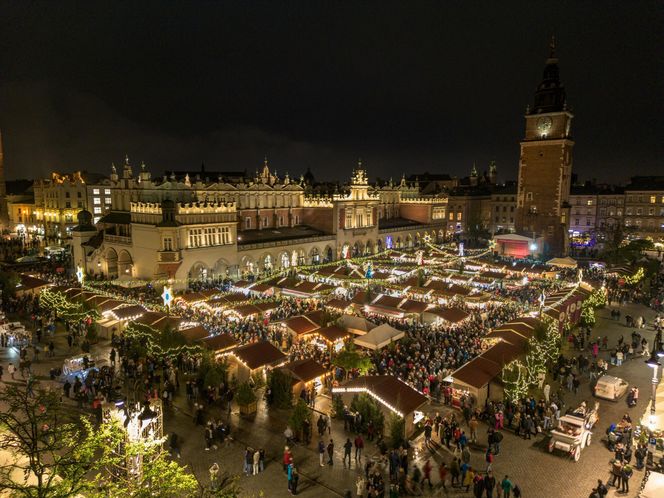 W poszukiwaniu świątecznej magii. Te miejsca w Polsce sprawią, że poczujesz ducha świąt!