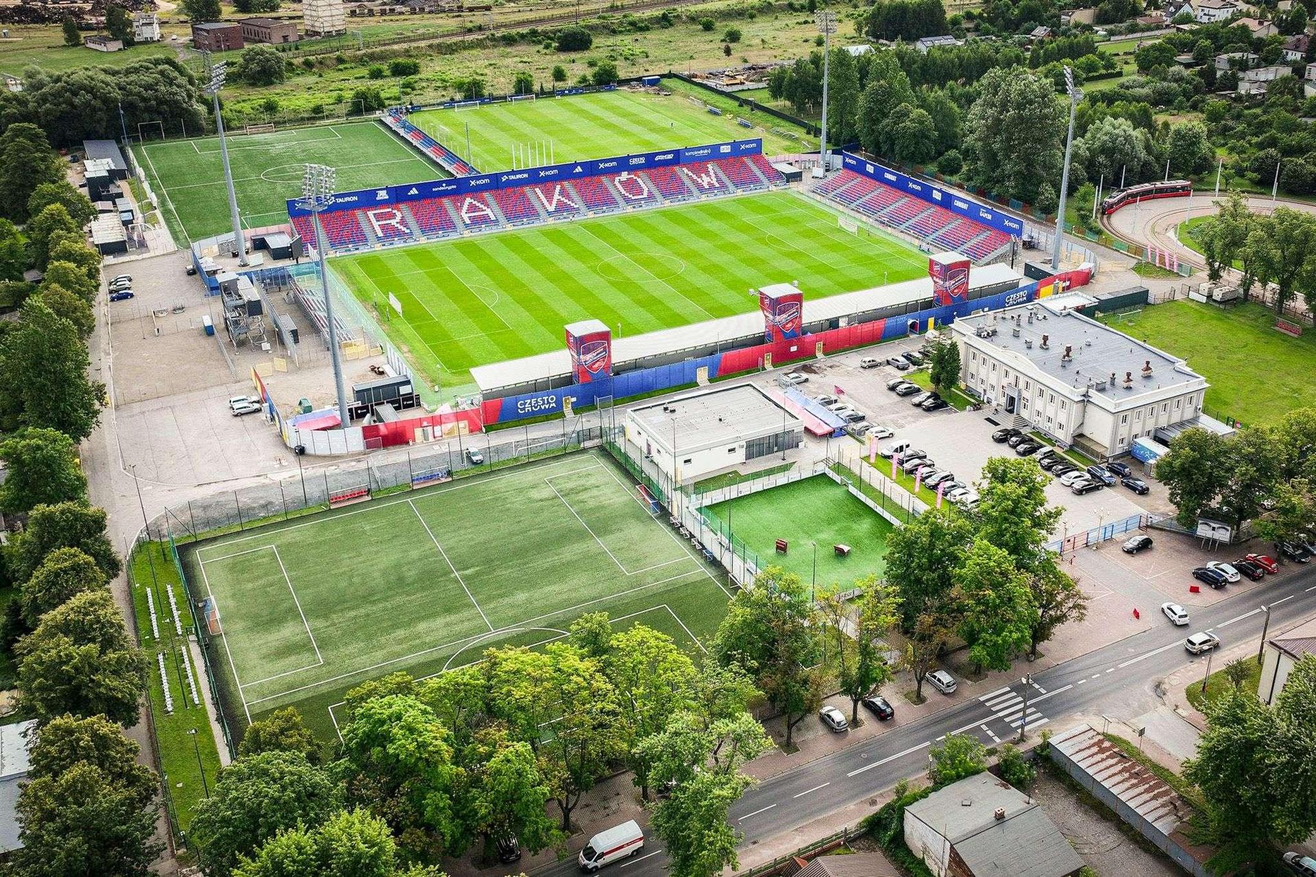 Co Z Rz dowym Dofinansowaniem Do Rozbudowy Stadionu Rakowa Cz stochowa 