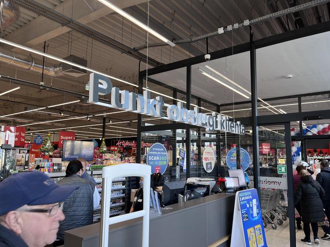 Tłumy gorzowian pojawiły się na otwarciu hipermarketu Carrefour w pasażu handlowym S1