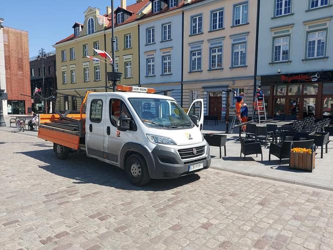 Bydgoszcz: Trwają ostatenie przygotowania do otwarcia ogródków letnich! Wiemy, gdzie będzie można usiąść i zjeść [ZDJĘCIA] 