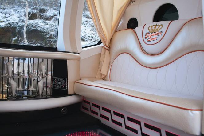 Najdziwniejsza limuzyna ślubna na świecie