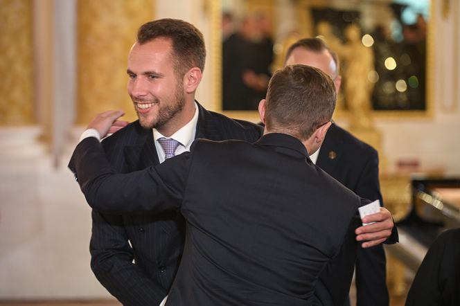 Wręczenie uchwały o wyborze prezydenta RP (11.06.2025)