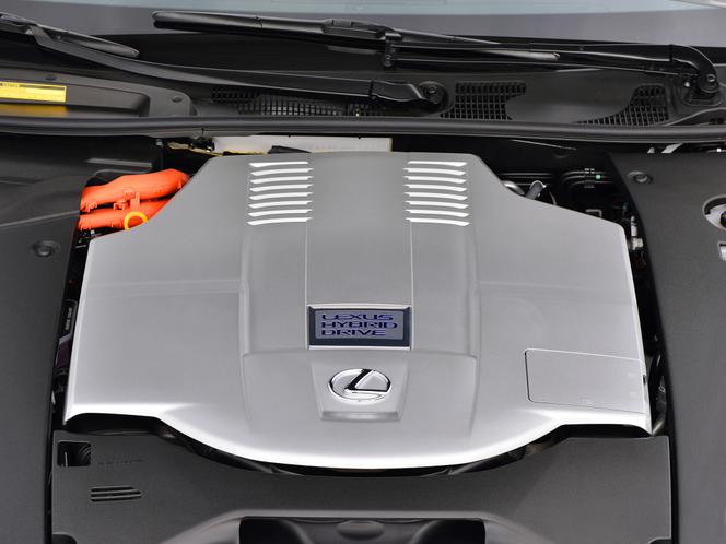 Lexus LS600h F-Sport