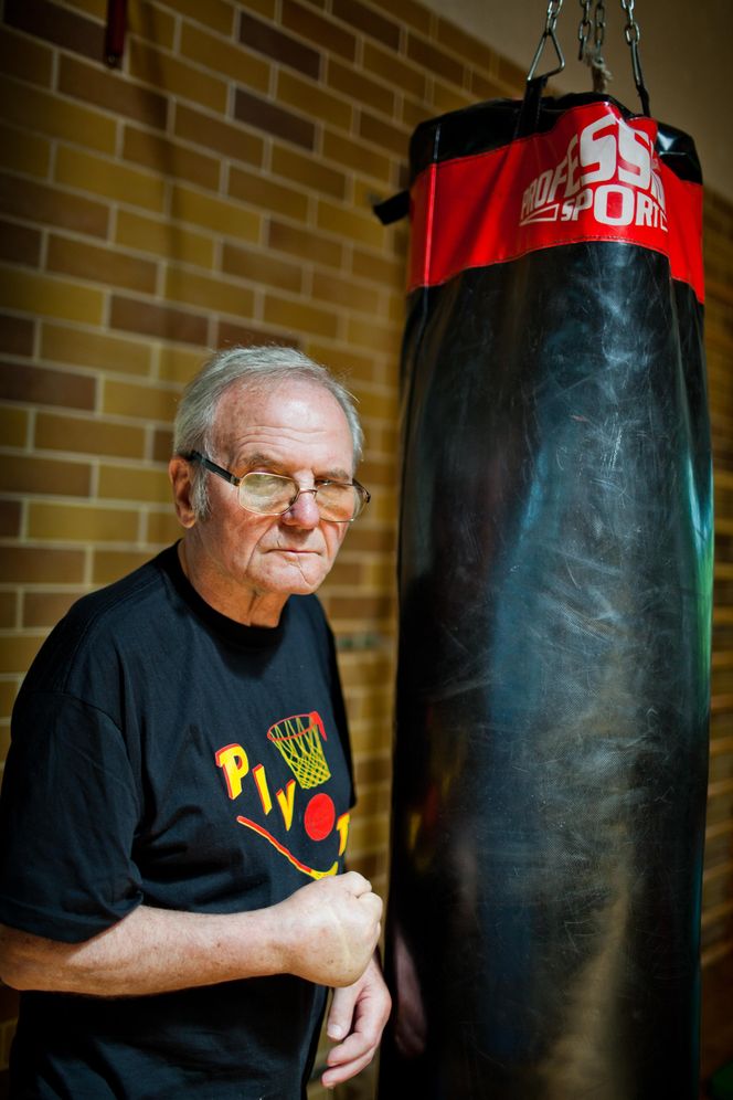 Skromny grób Jerzego Kuleja