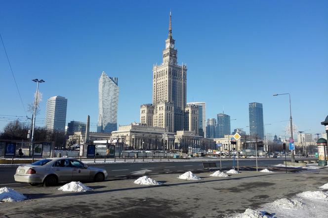 Kolejne awarie ciepłownicze w Warszawie. Bez ogrzewania jest już prawie 200 budynków