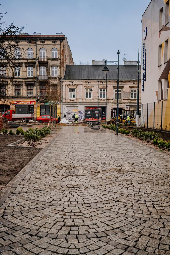 Budowa nowego pasażu do Manufaktury dobiega końca