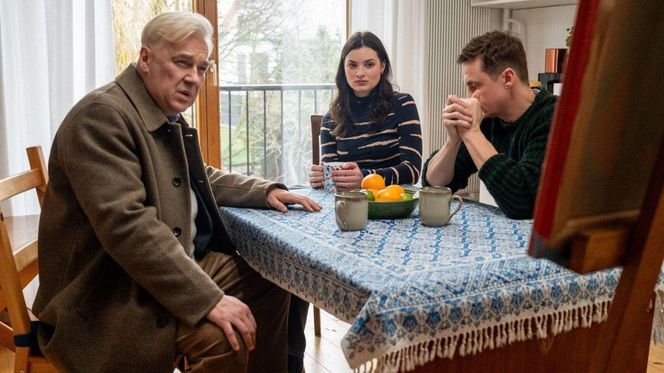 Barwy szczęścia odc. 3193. Błażej Modrzycki (Piotr Ligienza), Weronika (Maria Świłpa), Władysław Grad (Zbigniew Stryj)