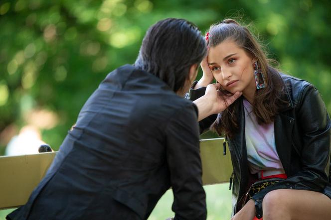 Zawsze warto 2 sezon odc. 19: Ada (Julia Wieniawa), Italian (Dariusz Majchrzak)