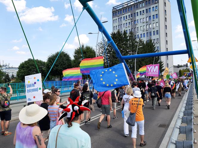 IV Marsz Równości pod hasłem „Idziemy po równość i pokój” przeszedł ulicami Rzeszowa