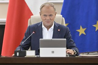 W środowy poranek Donald Tusk zamieścił w sieci spot. Wracajcie