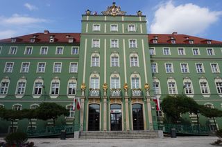 W majówkę urzędy będą nieczynne. 2 maja również nie załatwimy wielu spraw