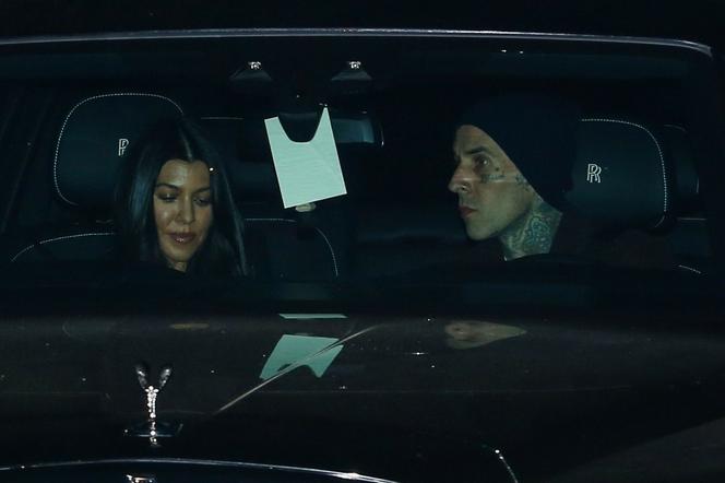 Kourtney Kardashian i Travis Barker na kolacji