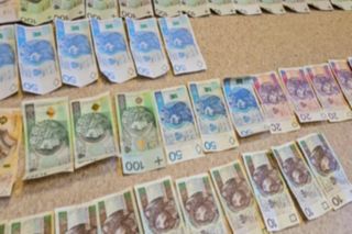  Drukował fałszywe banknoty. 24-latek wpadł na...truskawkach
