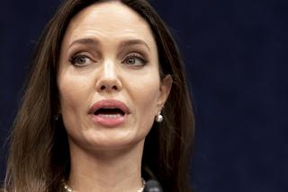Angelina Jolie na Ukrainie. Nagle zaczęły wyć syreny, aktorka musiała uciekać [WIDEO]